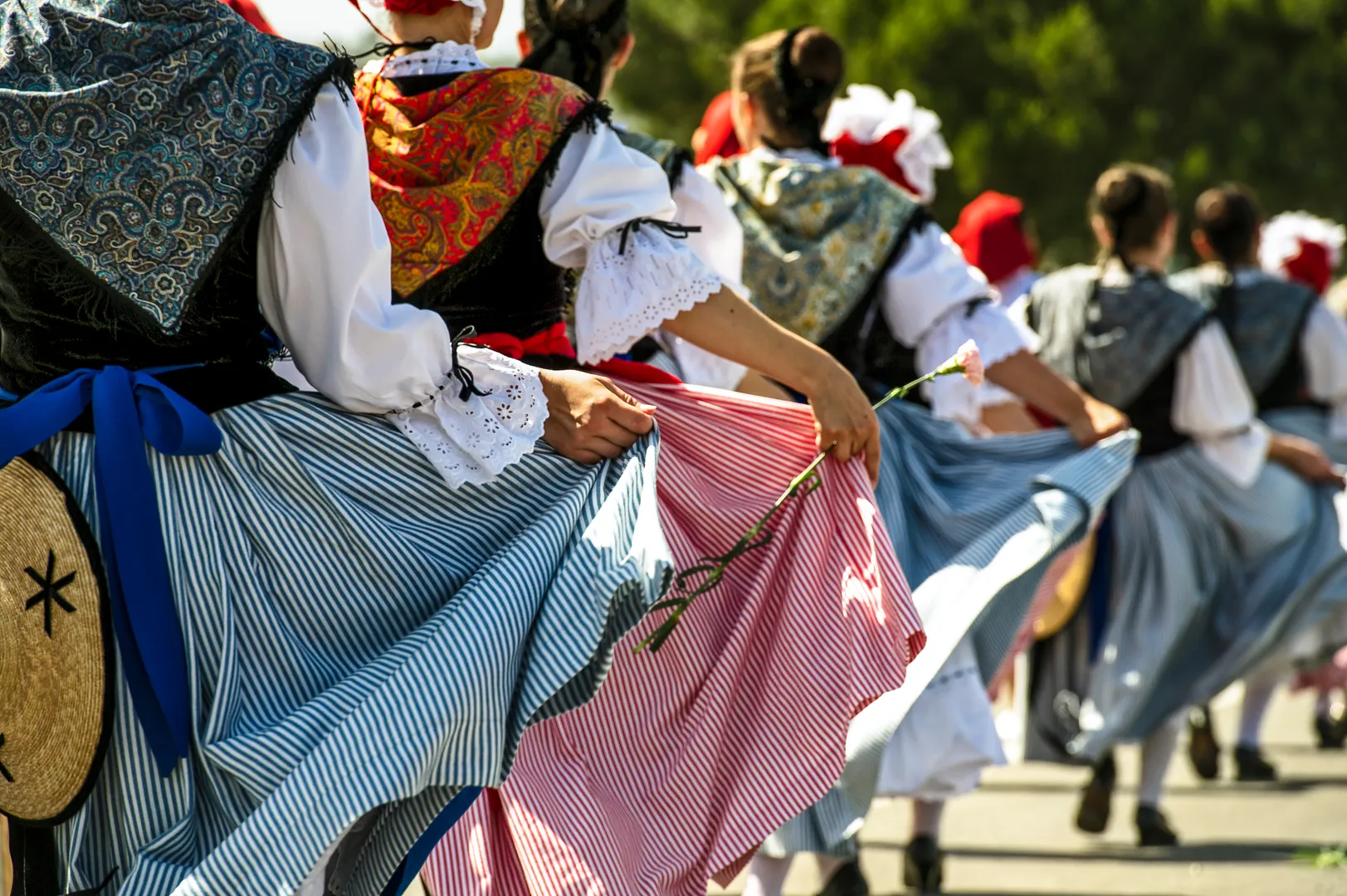 Atelier de danse provençale une activité exclusive à Marseille avec INNOV'events