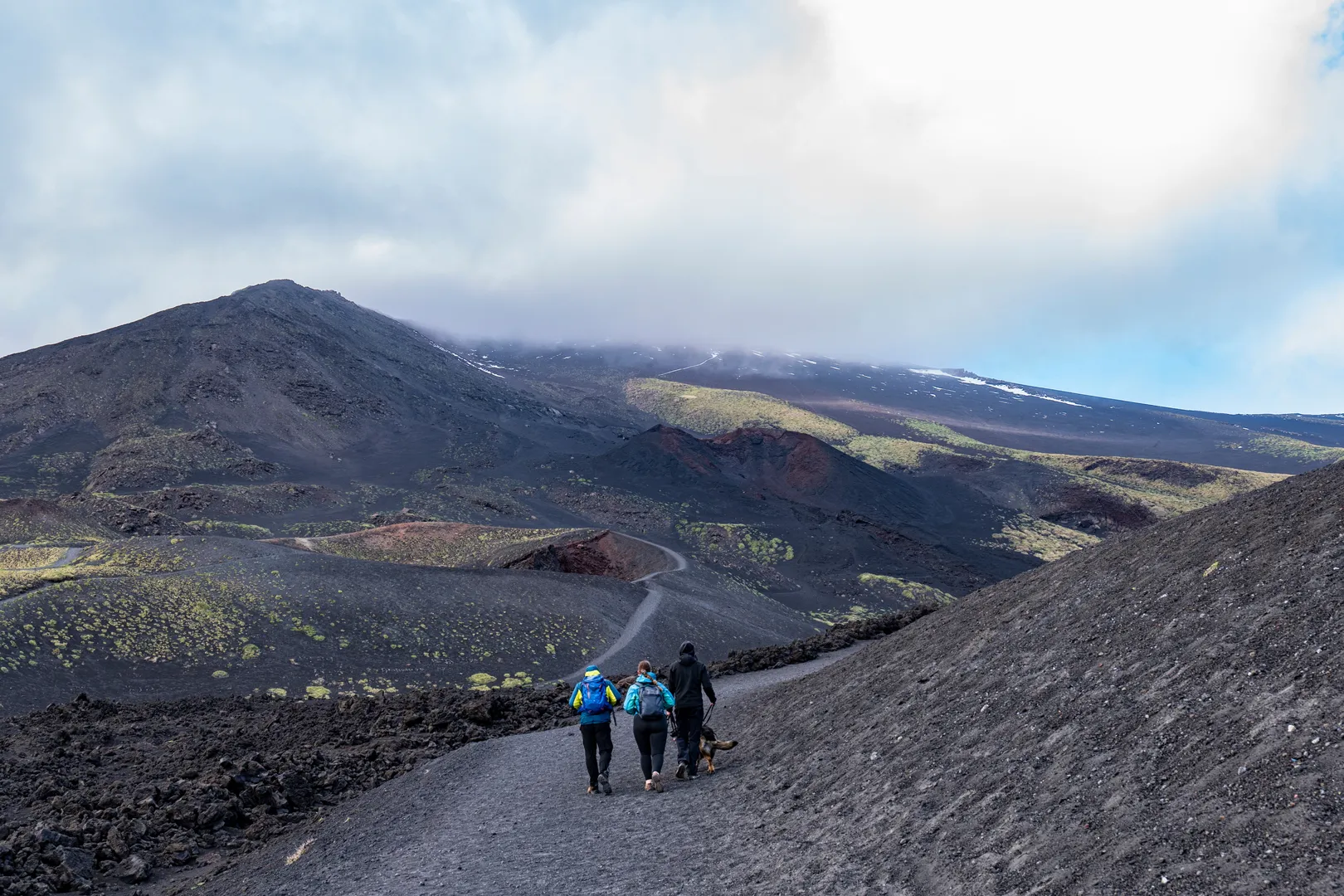 Randonnée sur l'Etna une activité exclusive à Sicile avec INNOV'events