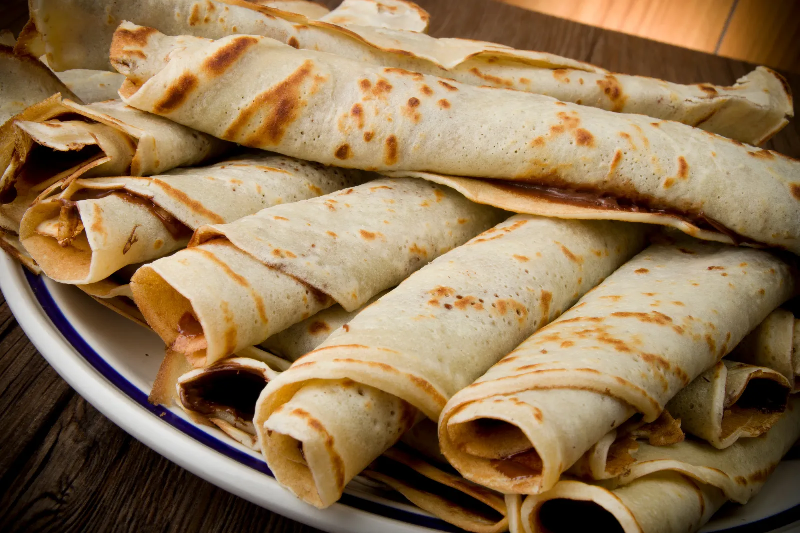 Atelier de fabrication de crêpes et galettes une activité exclusive à Saint-Malo avec INNOV'events