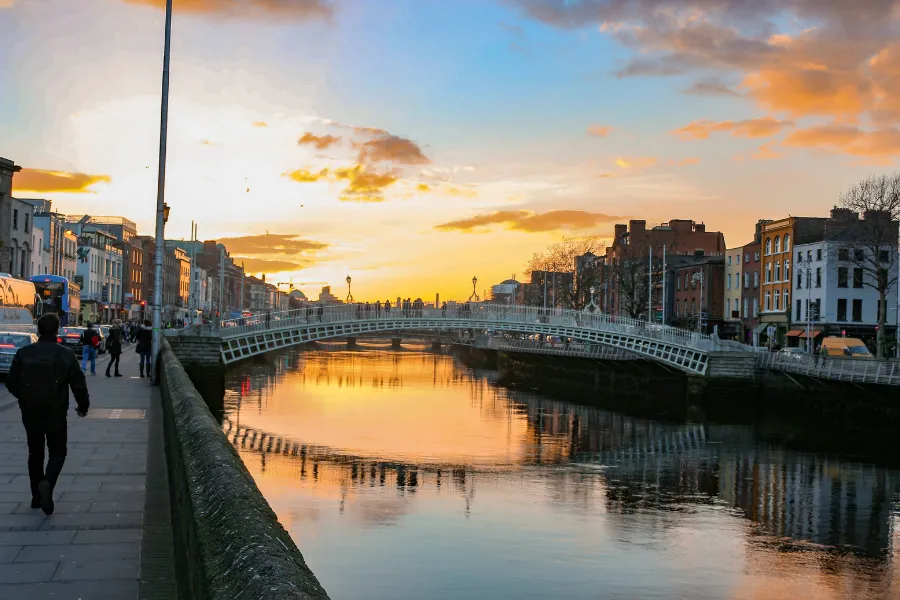 Croisière sur la rivière Liffey une activité exclusive à Dublin avec INNOV'events