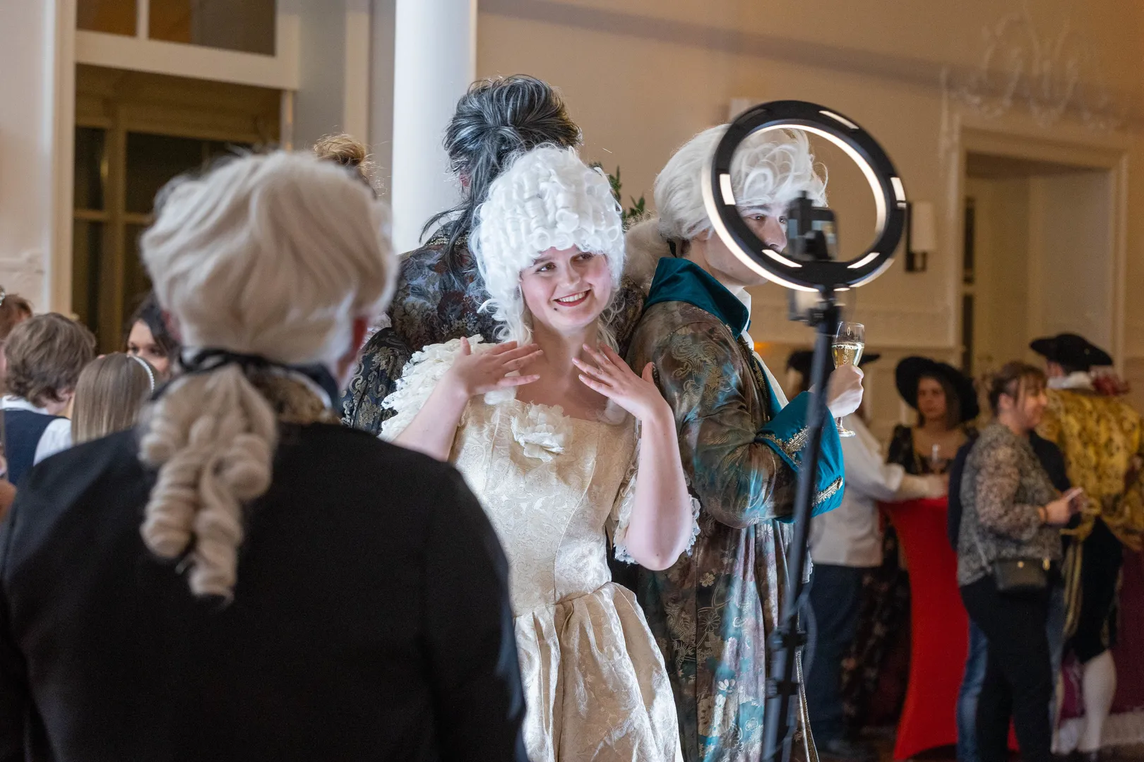 Soirée médiévale dans un château une activité exclusive à Avignon avec INNOV'events