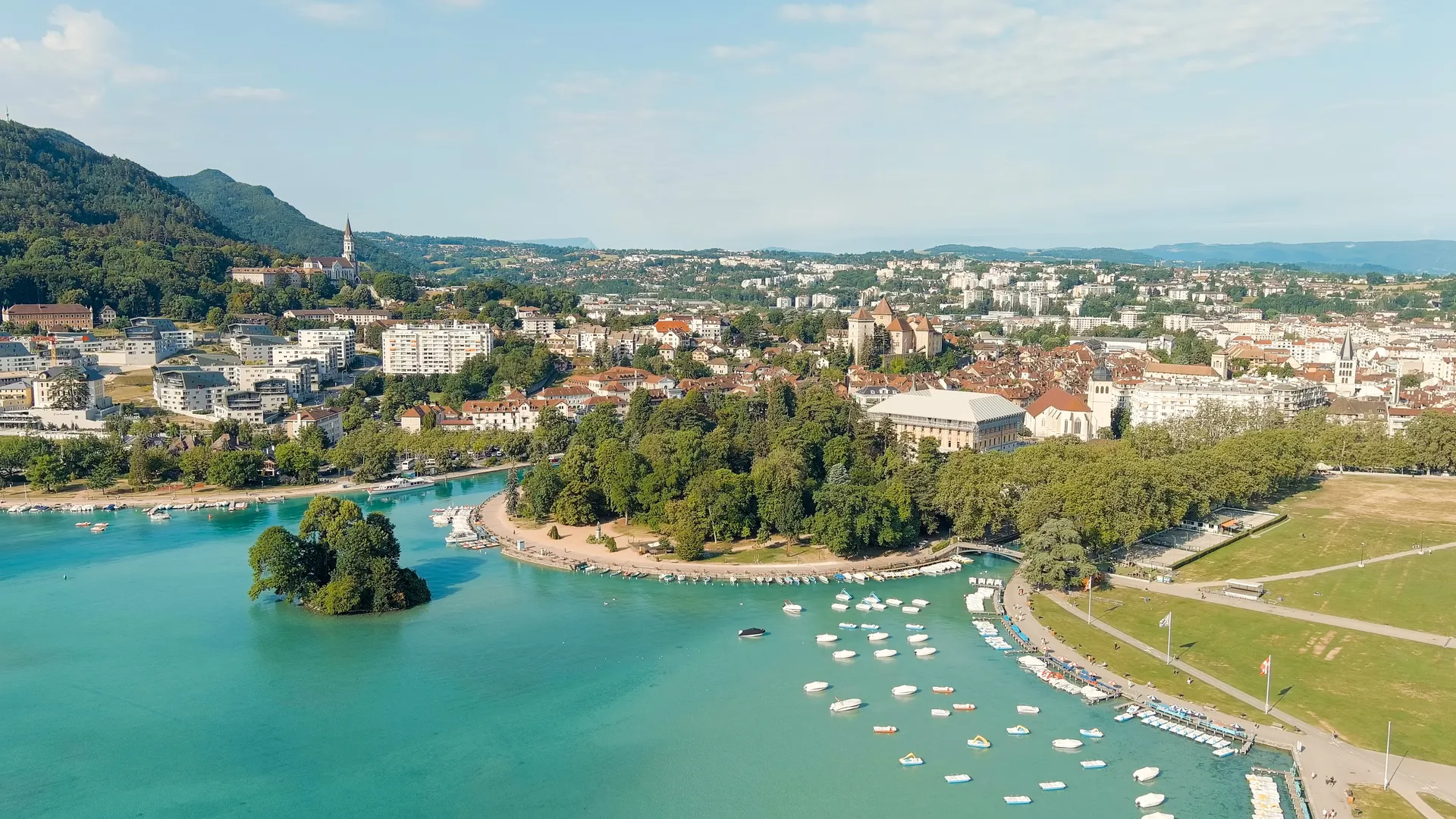 Organiser votre voyage d'entreprise dans la ville de Annecy